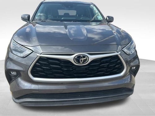 2022 Toyota Highlander LE