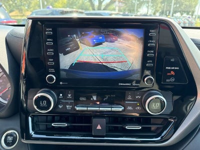 2021 Toyota Highlander LE