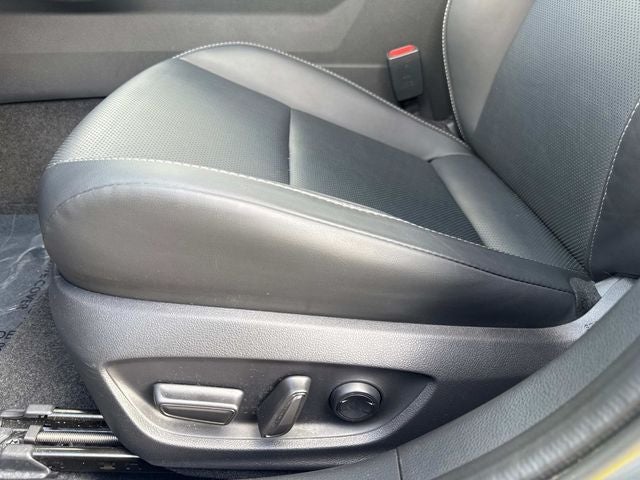 2025 Toyota Prius XLE