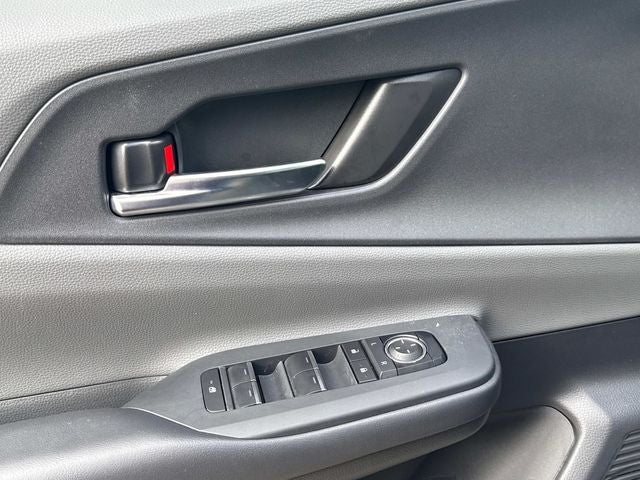 2025 Toyota Prius XLE