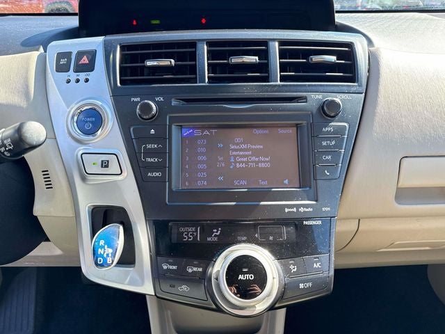 2014 Toyota Prius v Five