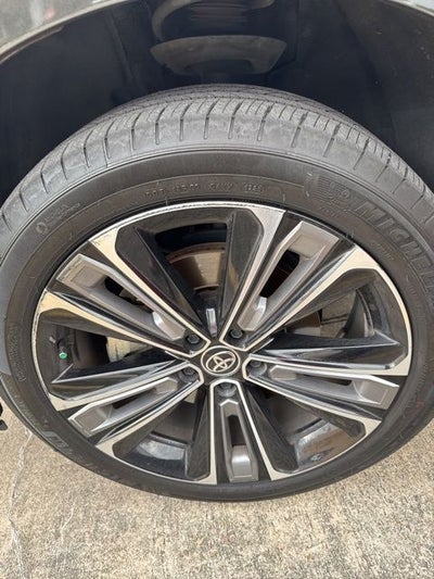 2023 Toyota bZ4X Limited