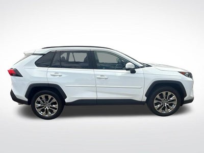 2020 Toyota RAV4 XLE Premium