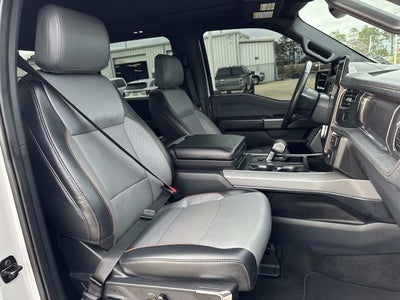 2024 Ford F-150 Lightning Lariat